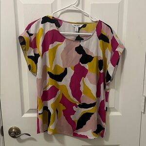 Nine West Women's Pink Yellow Black Abstract Short Sleeve Top